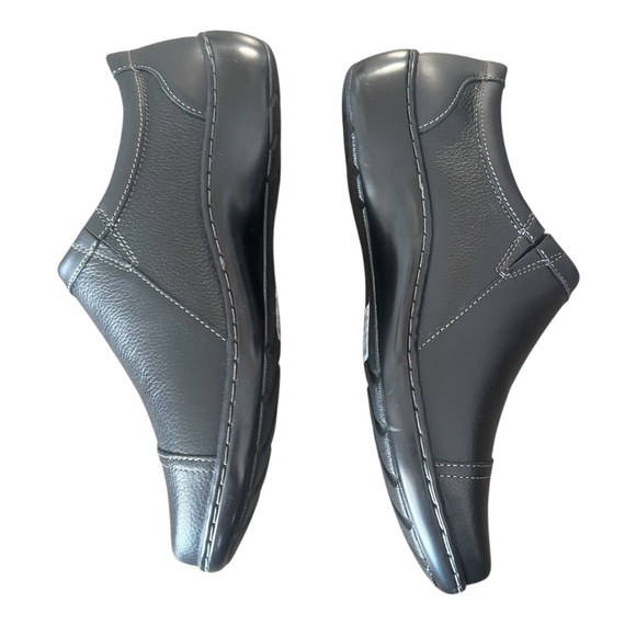 Clarks NEW Women's Cora Giny Loafer 9 - Picture 4 of 10